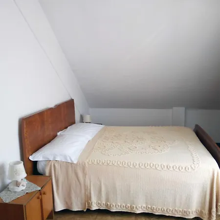 Apartment Mansarda A *
